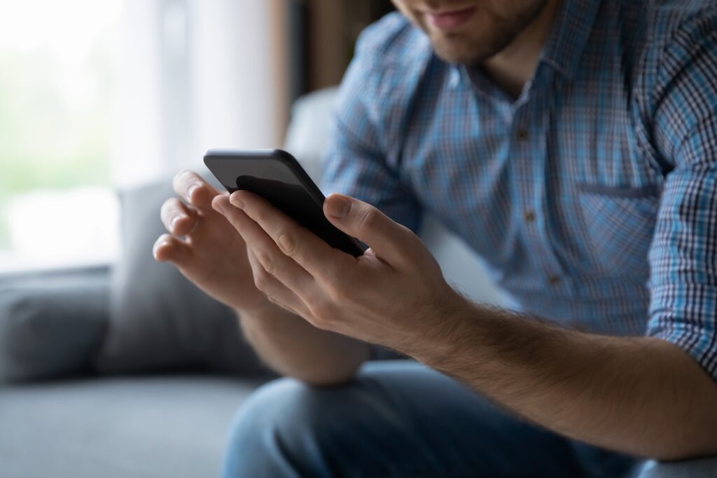 Smartphone in Händen